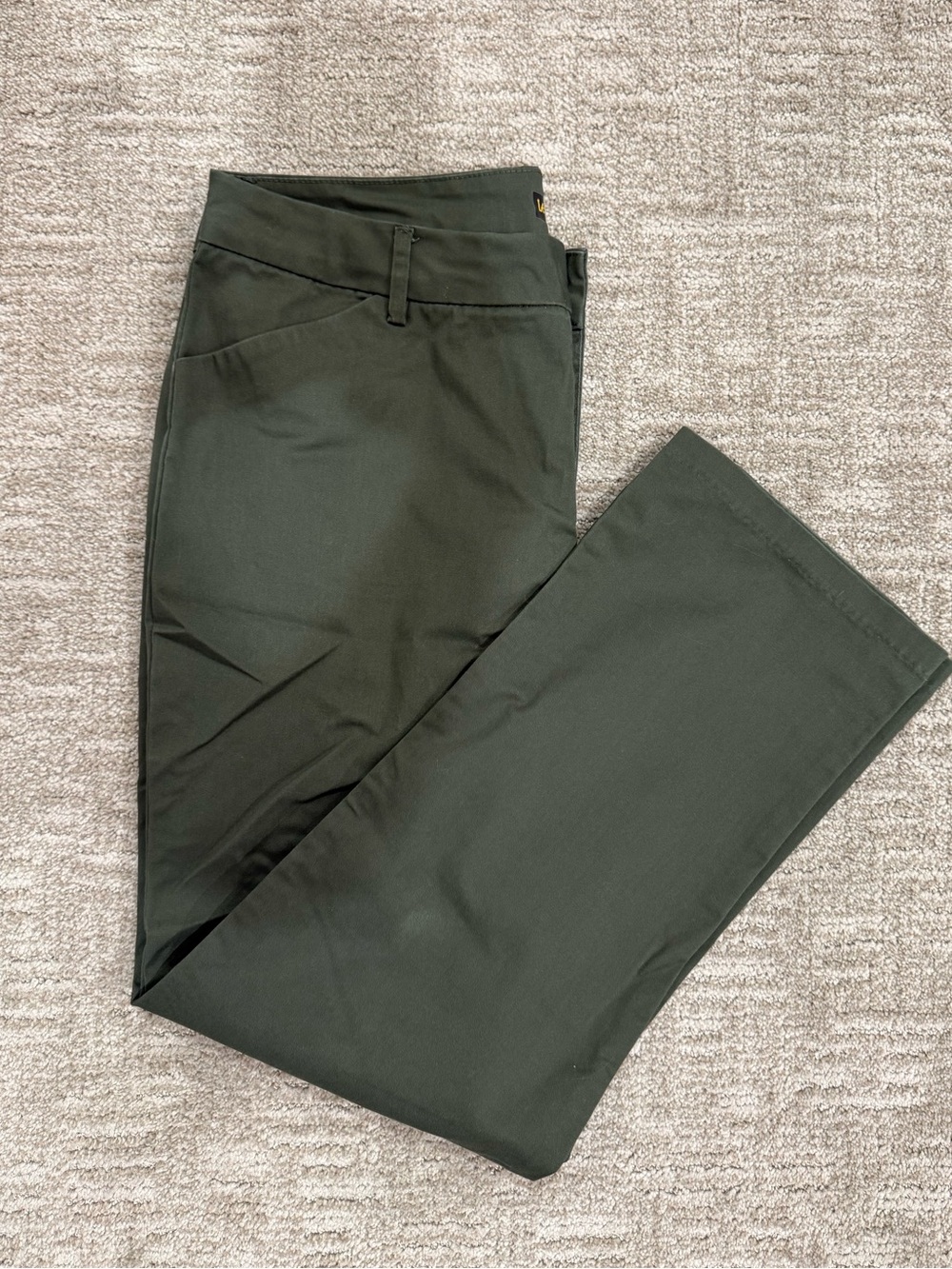 Lee Relaxed Fit Mid Rise Dark Olive Green Pants size 14